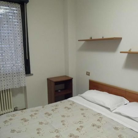 Appartement Bilocale Mentana 21 à Parme Extérieur photo