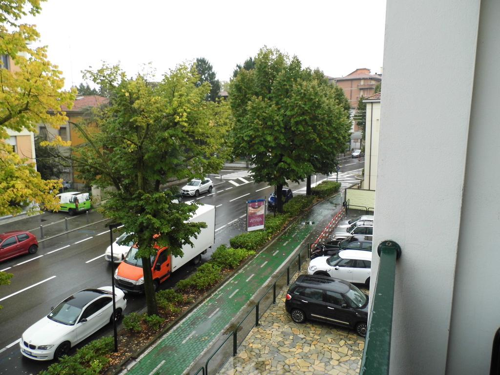 Appartement Bilocale Mentana 21 à Parme Extérieur photo