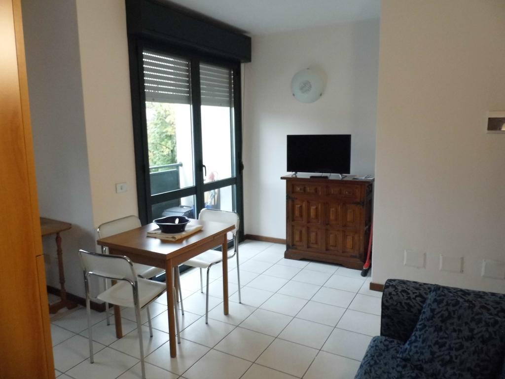 Appartement Bilocale Mentana 21 à Parme Extérieur photo