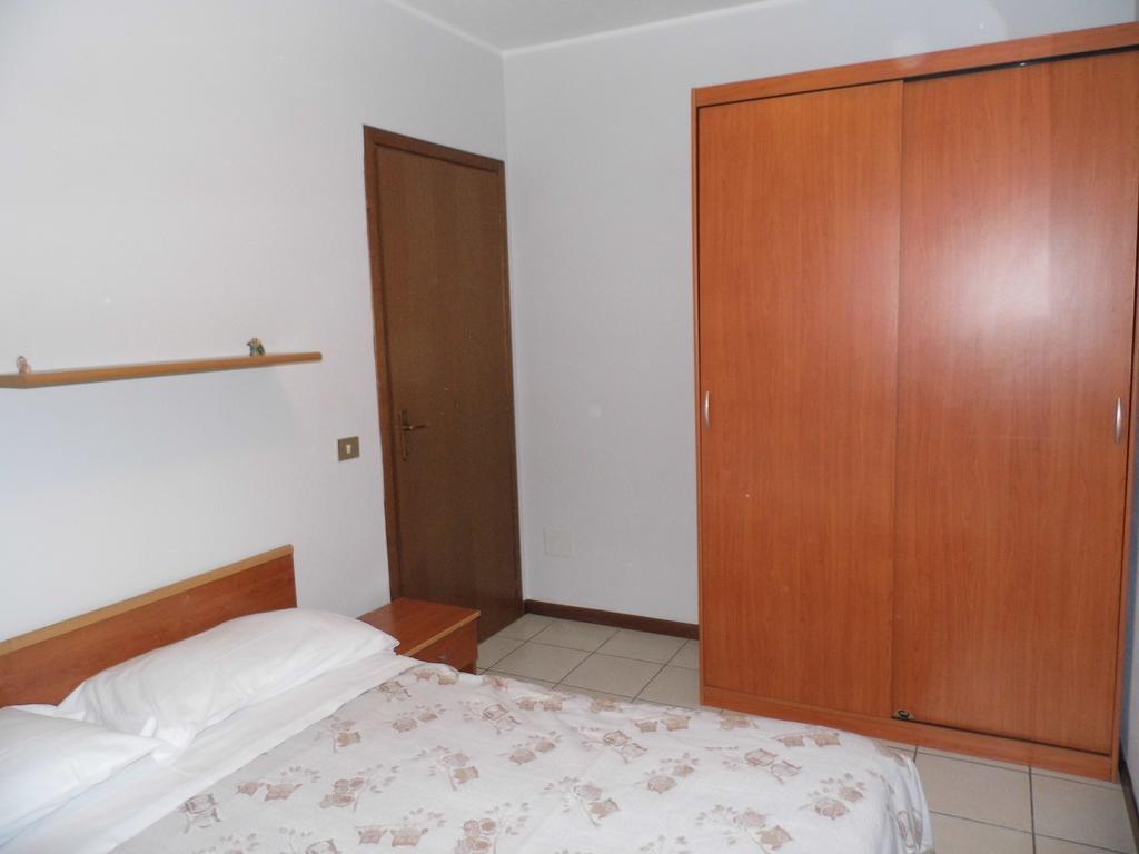 Appartement Bilocale Mentana 21 à Parme Extérieur photo
